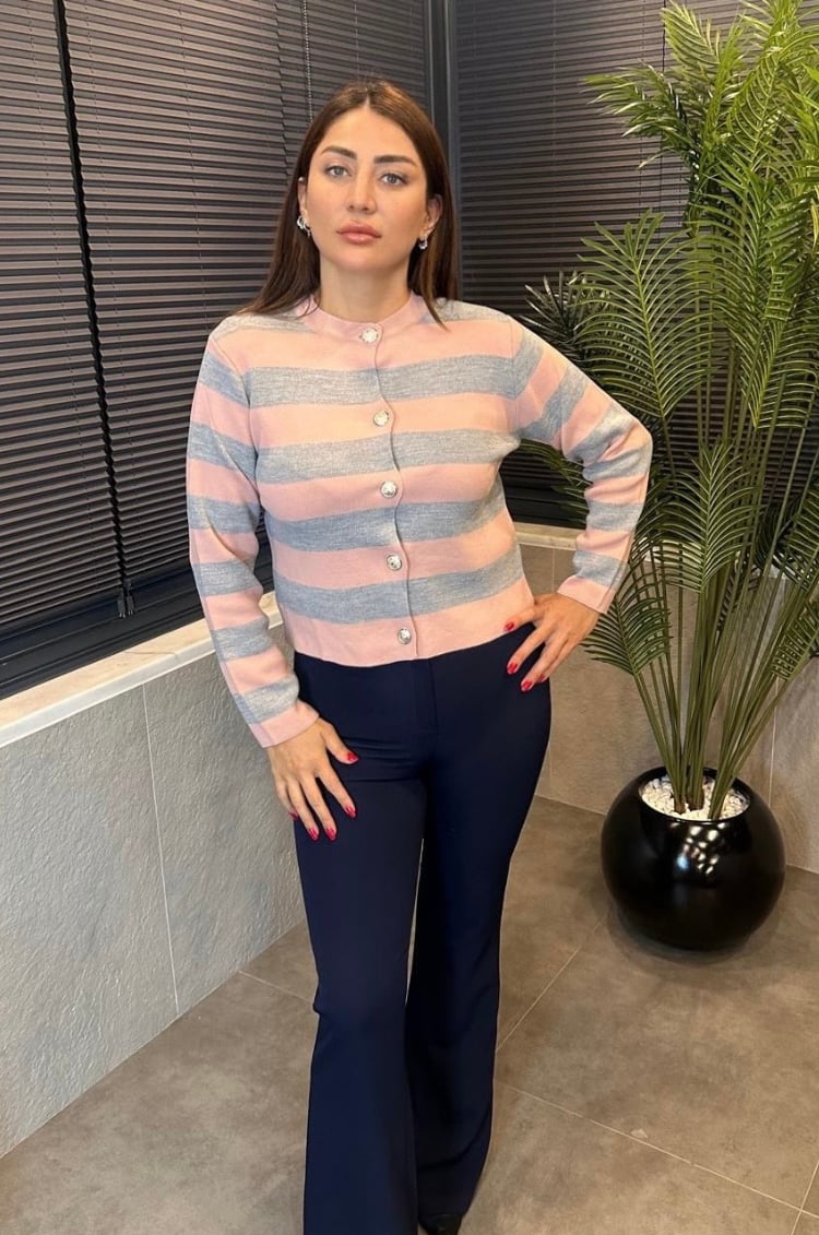Pembe&Gri Çizgi Detaylı Hırka