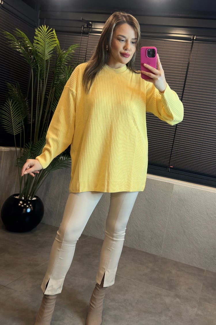 Sarı Yarı Boğazlı Fitilli Oversize Kazak 