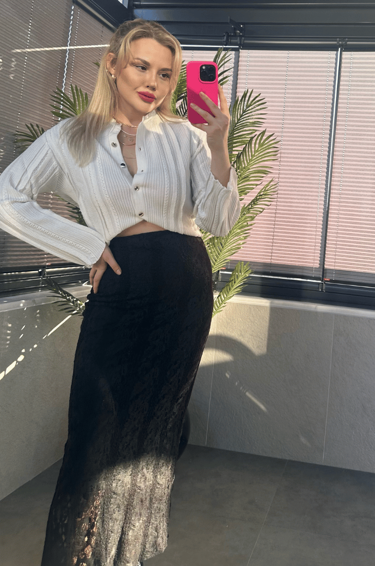 Simli İnce Dokuma Detaylı Beyaz Triko Hırka