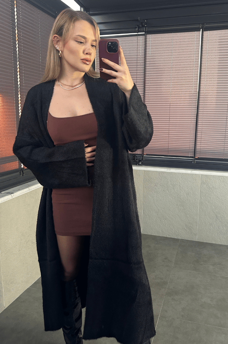 Siyah Yumoş Maxi Hırka