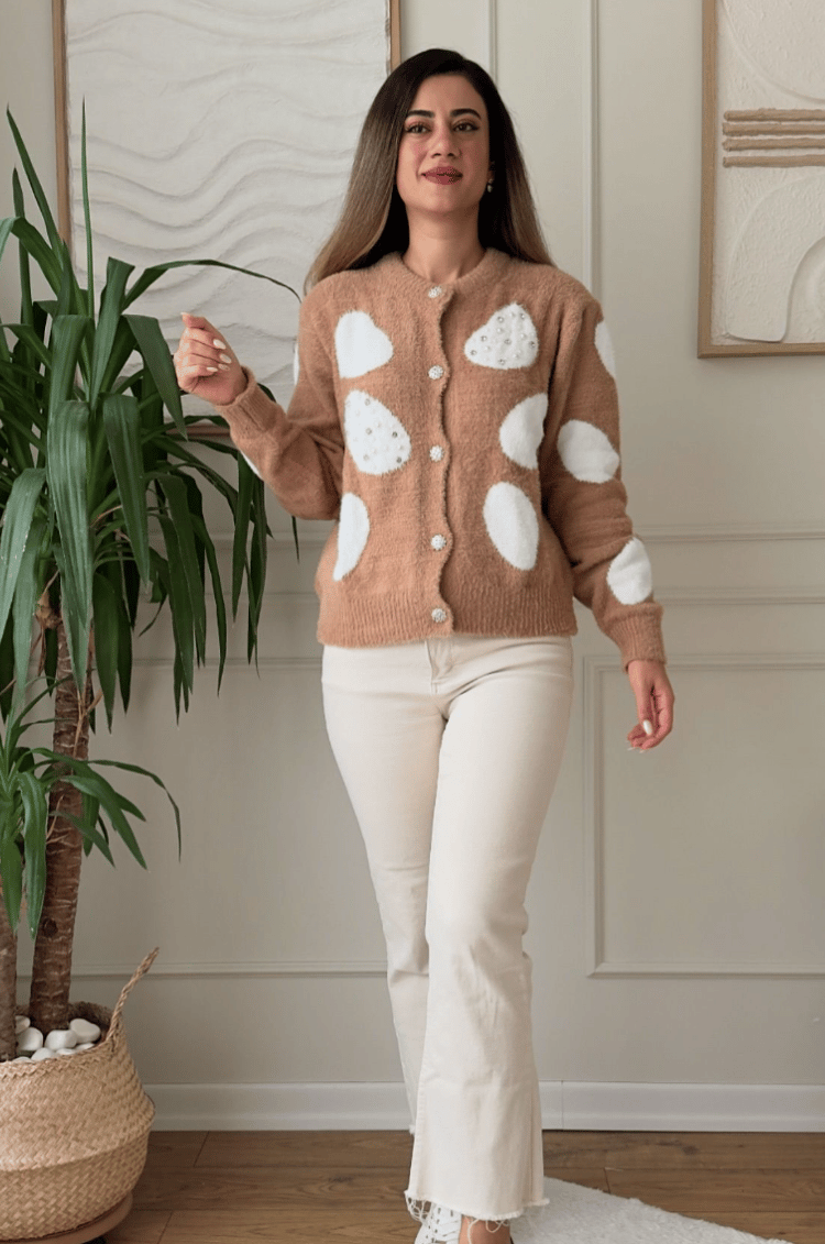 Taş Detaylı Camel Yumoş Hırka