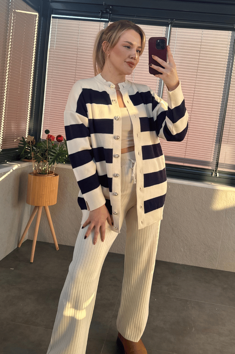 Taş Rengi Şerit Detaylı Uzun Hırka