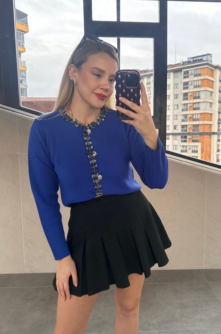 Tüvit Süslemeli Özel İşleme Düğmeli Saks Mavi Hırka