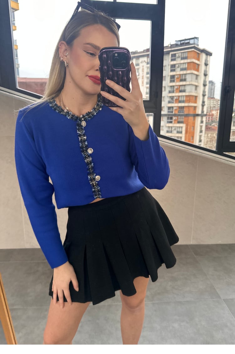 Tüvit Süslemeli Özel İşleme Düğmeli Saks Mavi Hırka