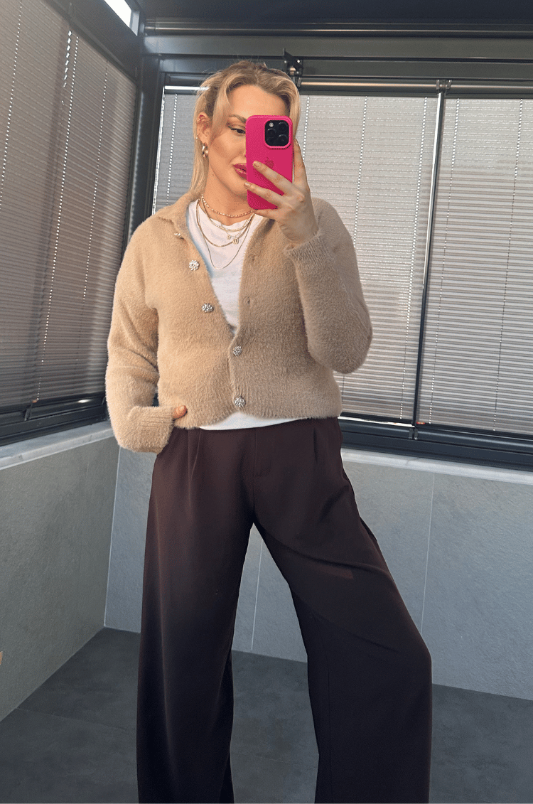 Yaka Detaylı Gümüş Taş Düğmeli Camel Hırka