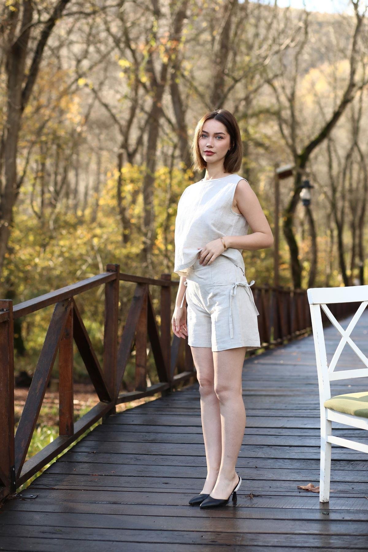 Bekri Yandan Bağcık Detaylı Şortlu Takım Natural