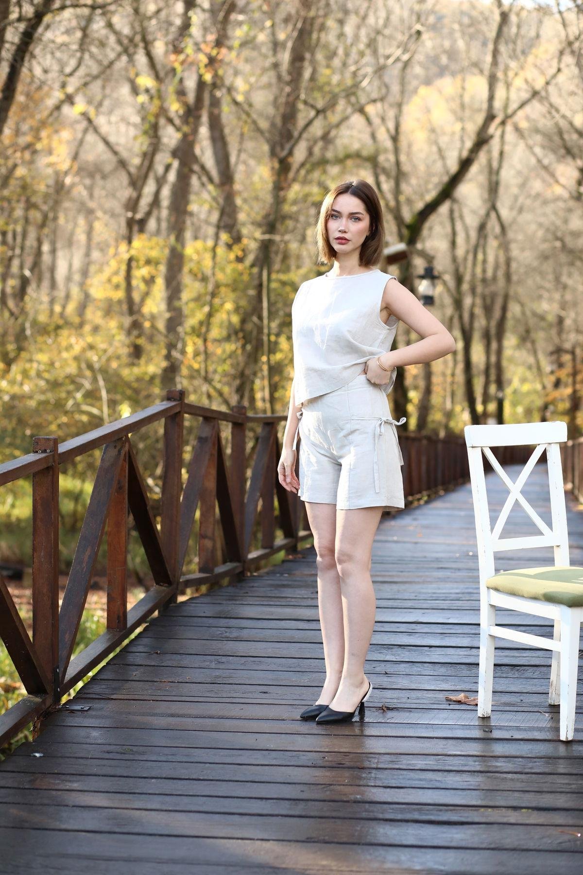 Bekri Yandan Bağcık Detaylı Şortlu Takım Natural