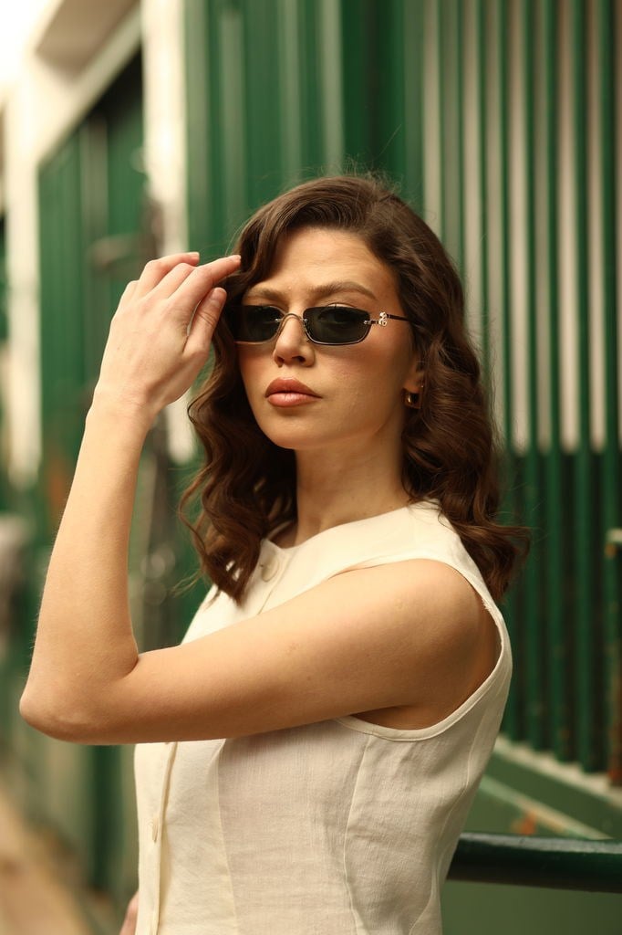 Kaelina Yuvarlak Yakalı Yelekli Takım Beyaz