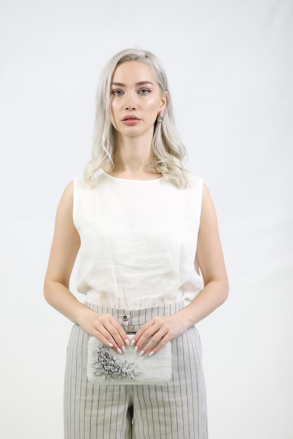 Karvia Dikdörtgen El Çantası Gri