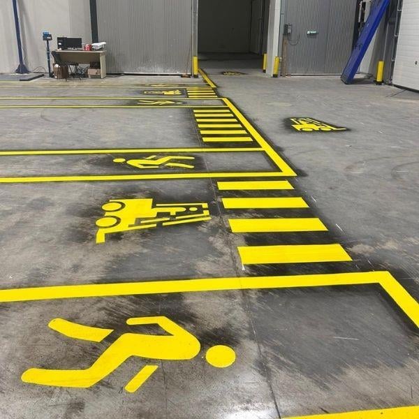 Yaya Yolu, İnsan Figürü Boyama ŞablonuSBL-07-001591-1Yaya Yolu Boyama Şablonu