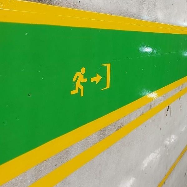 Acil Çıkış Boyama ŞablonuSBL-07-001592-1Acil Çıkış Boyama Şablonu