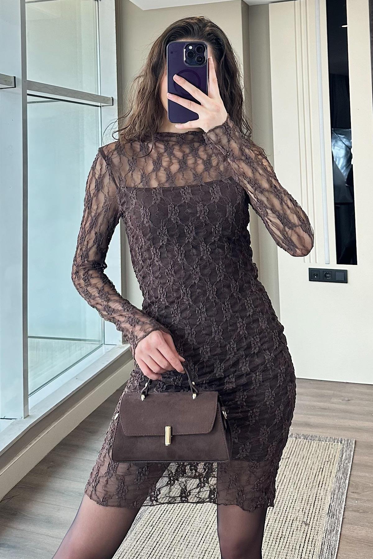 DANTELLİ YAKALI ELBİSE-kahve