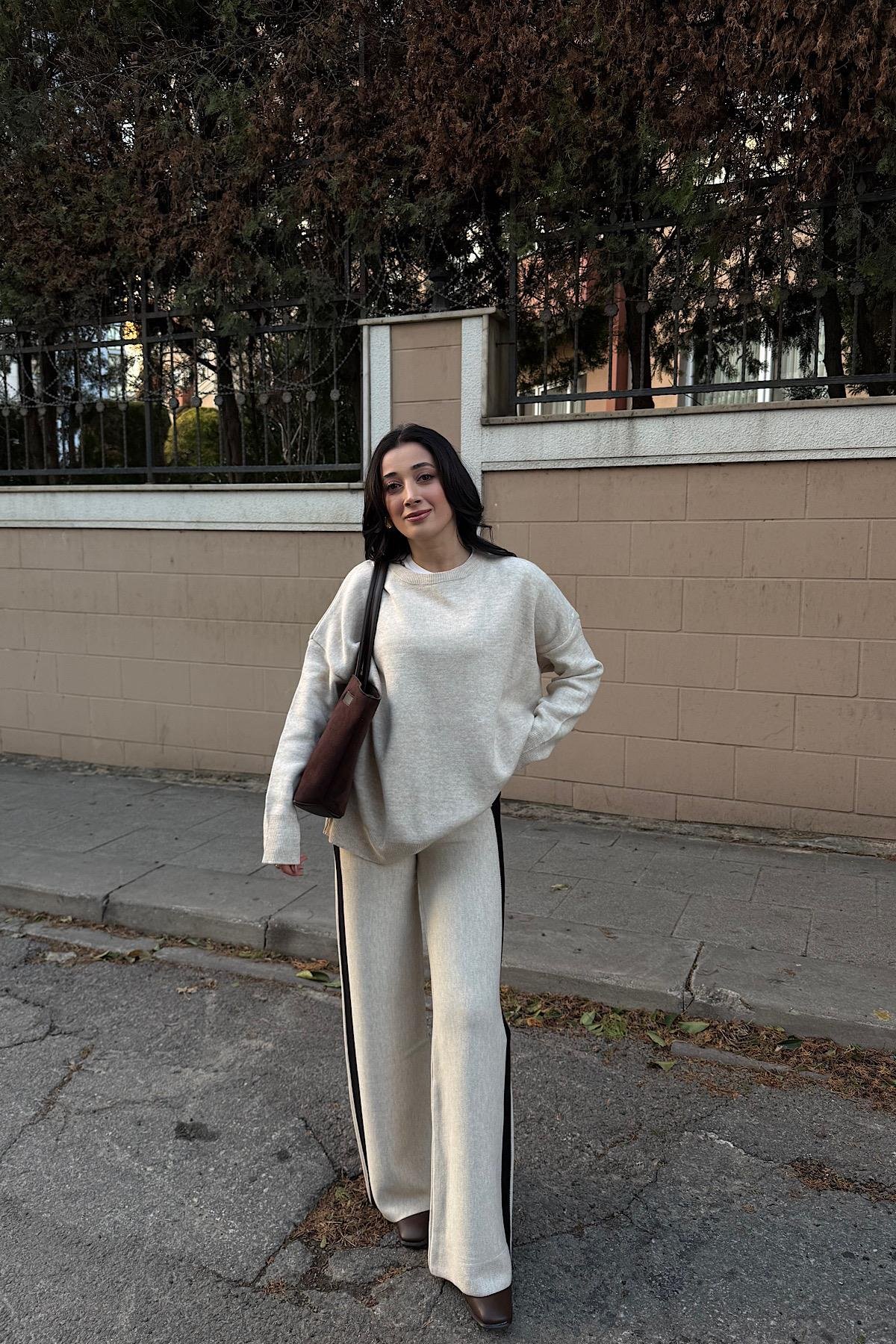 ŞERİTLİ TRİKO TAKIM-ekru