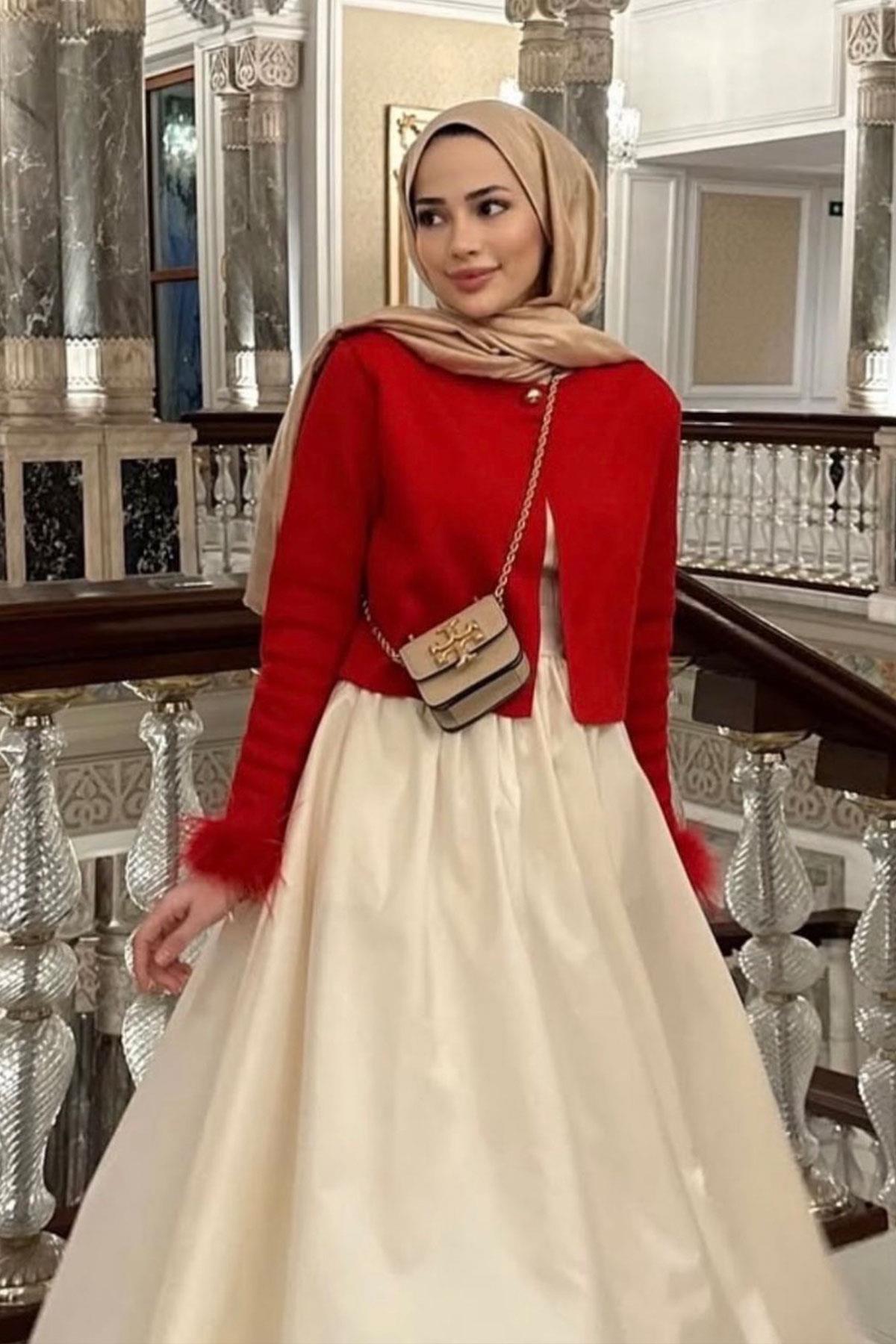 TÜYLÜ TASARIM HIRKA KIRMIZI