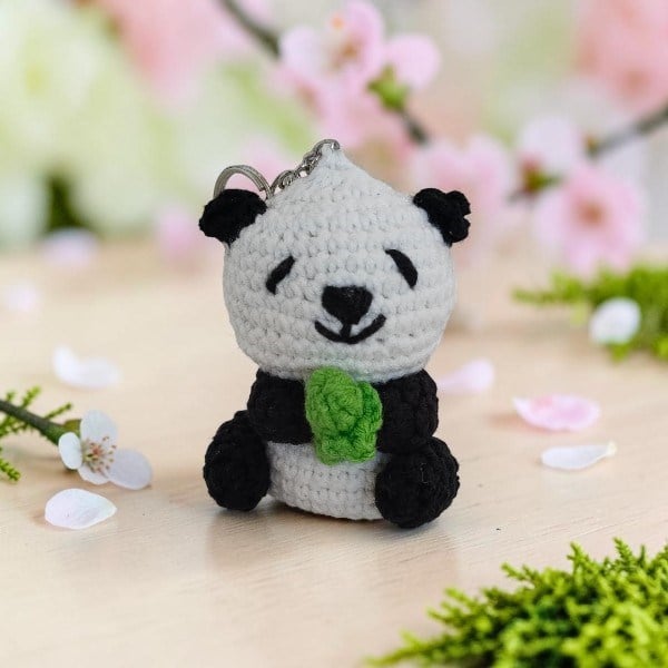 Amigurumi panda anahtarlik
