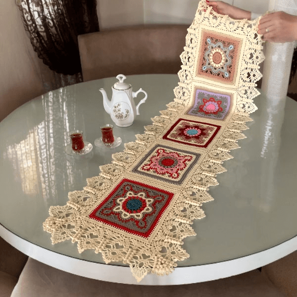 El Yapımı Motifli Dantel Runner | 30x120 cm Örgü | Renkli Masa Örtüsü