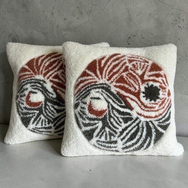 Yin-yang desenli  dekoratif tufting kırlent