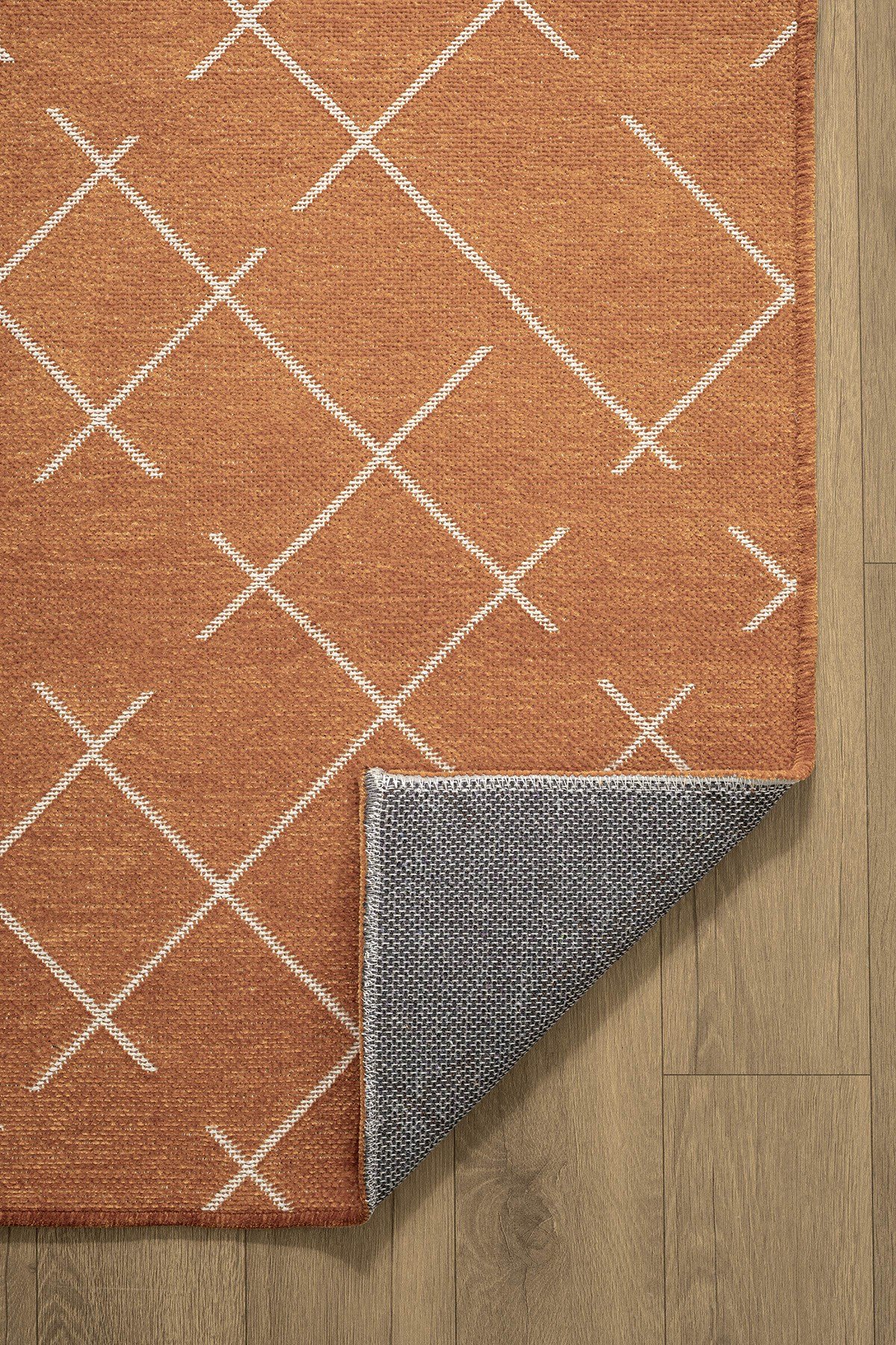Malta MLT01T Turuncu Dekoratif Şönil Kilim Geometrik Desen Yıkanabilir Yumuşak Kaymaz Taban Halı