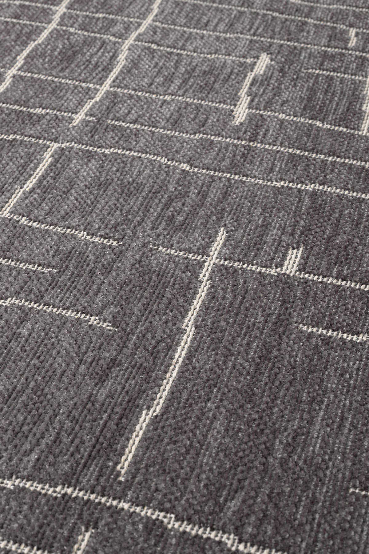 Seria SRA01Z Antrasit Dekoratif Şönil Kilim Çizgili Desen Yıkanabilir Yumuşak Kaymaz Taban Halı