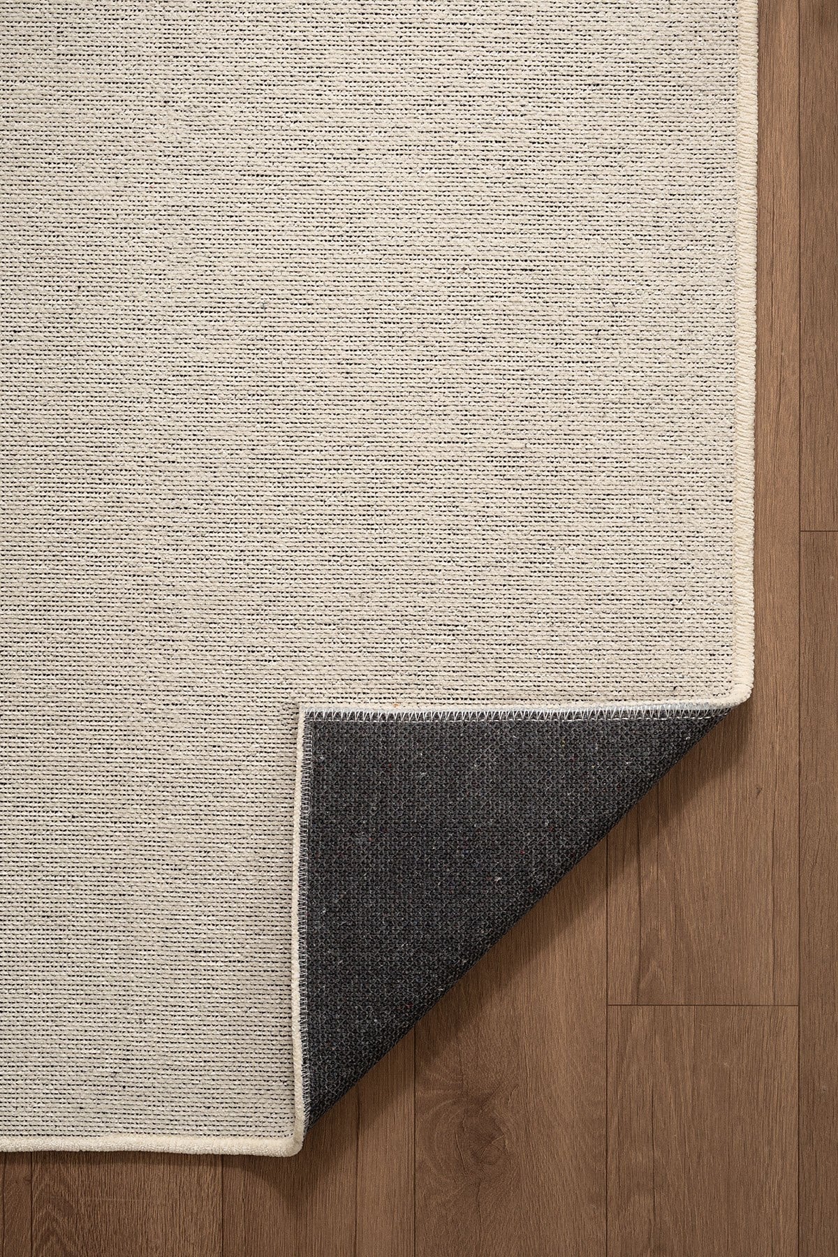 Valerıa VLR01W Krem Beyaz Dekoratif Şönil Kilim Modern Desen Yıkanabilir Yumuşak Kaymaz Taban Halı