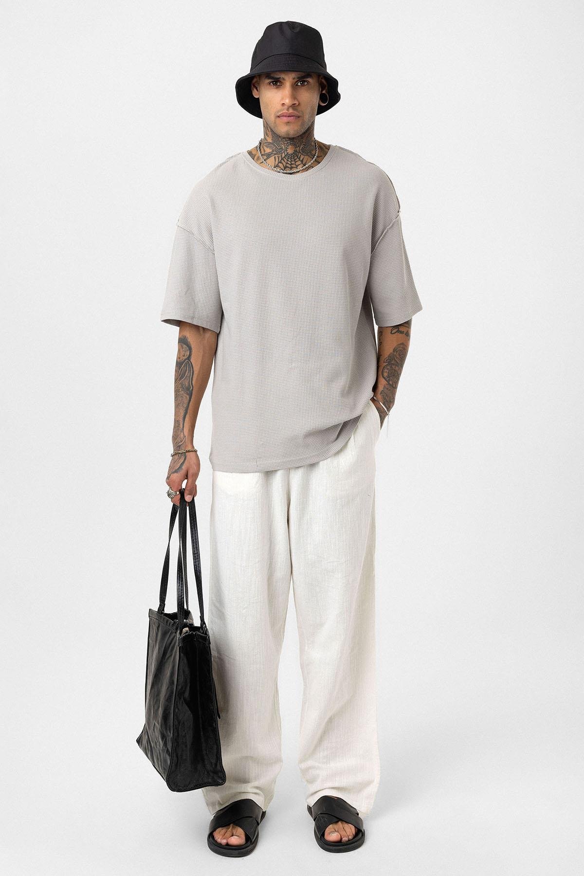 Arka Yazı Baskılı Oversize Triko Tişört Gri