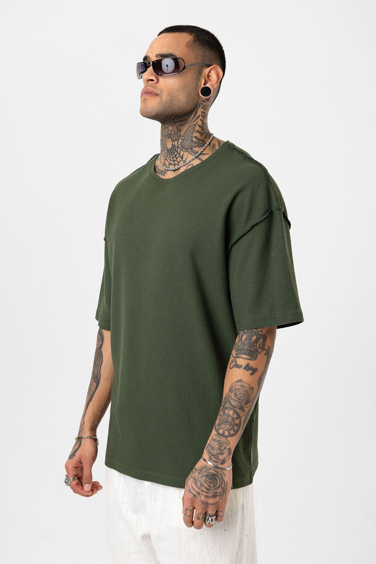 Arka Yazı Baskılı Oversize Triko Tişört Haki