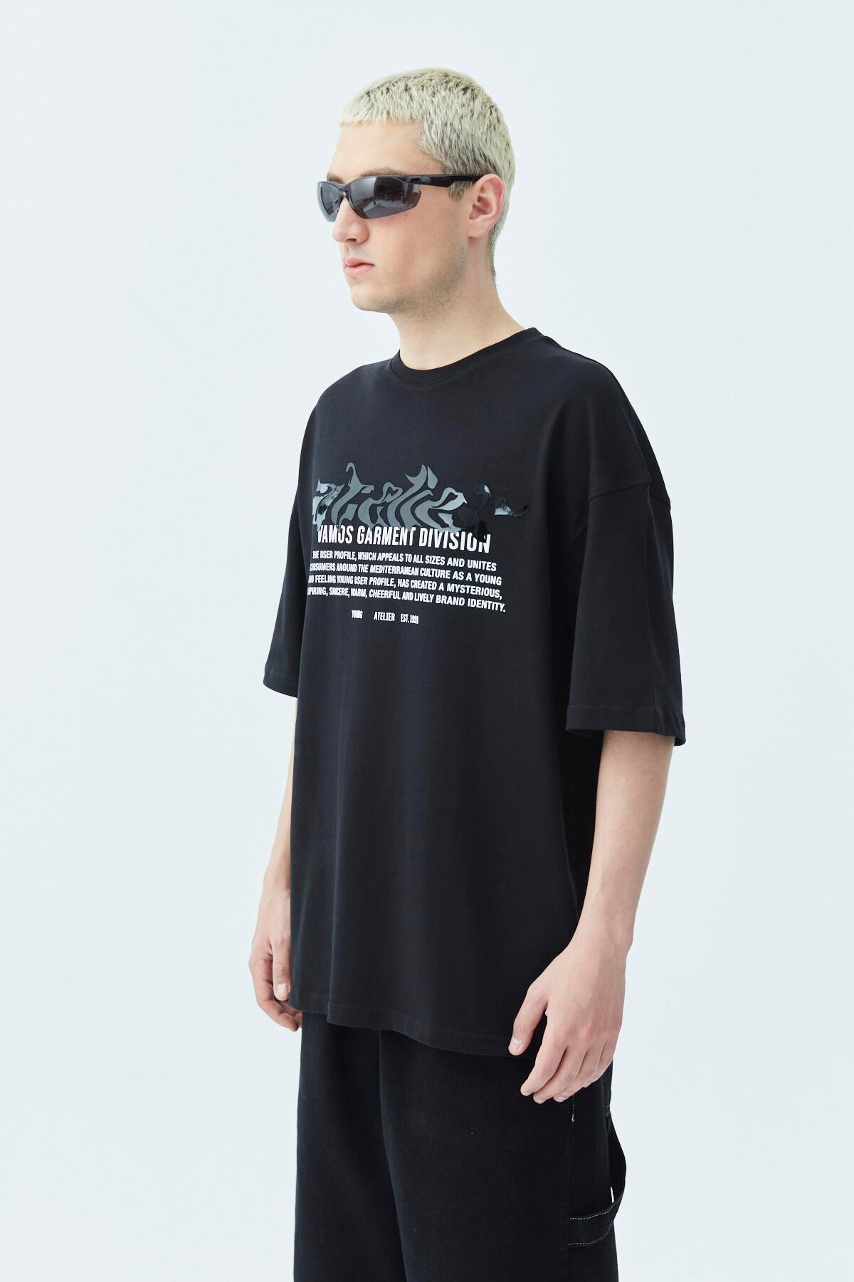 Atelier Kabartma Baskılı Oversize Tişört Siyah