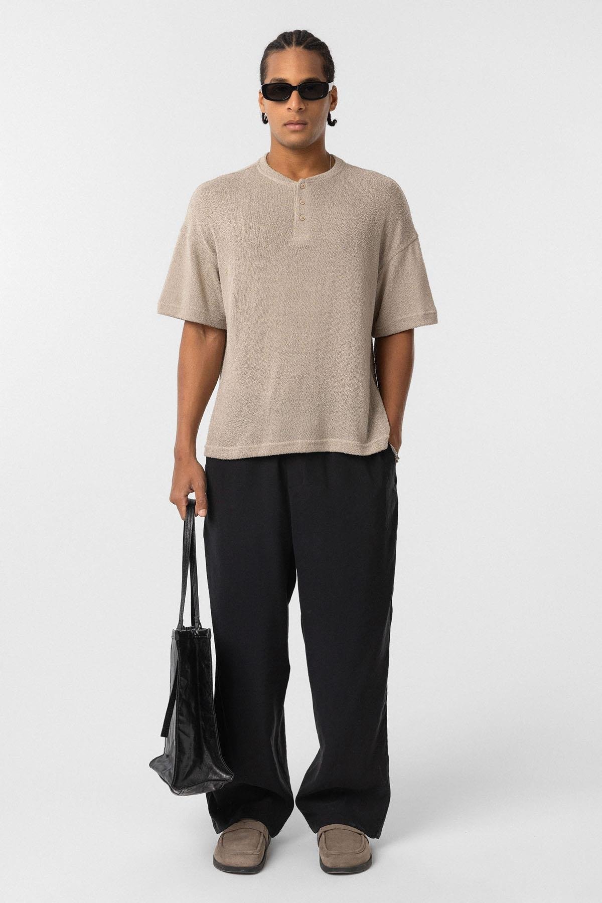 Basic Oversize Düğme Yaka Tişört Bej