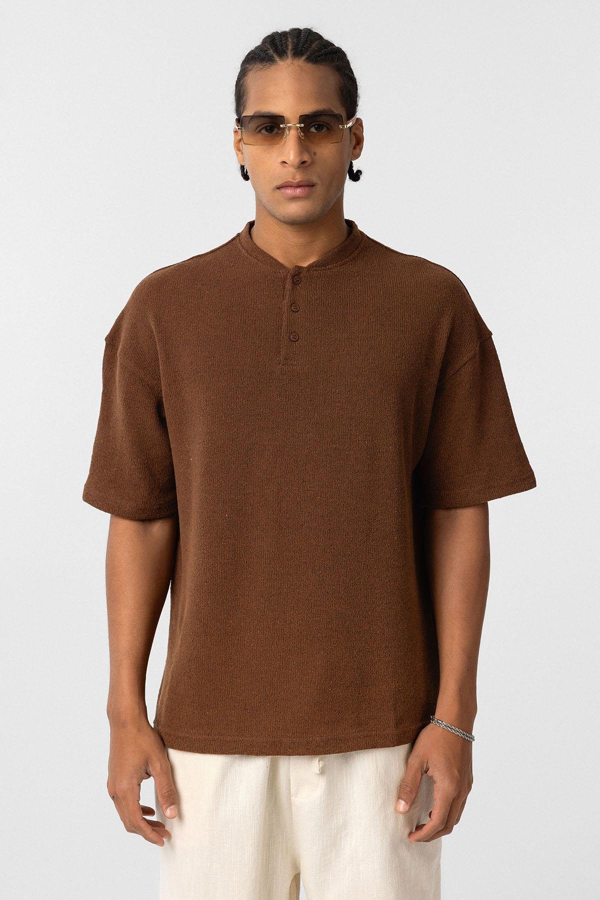 Basic Oversize Düğme Yaka Tişört Kahve