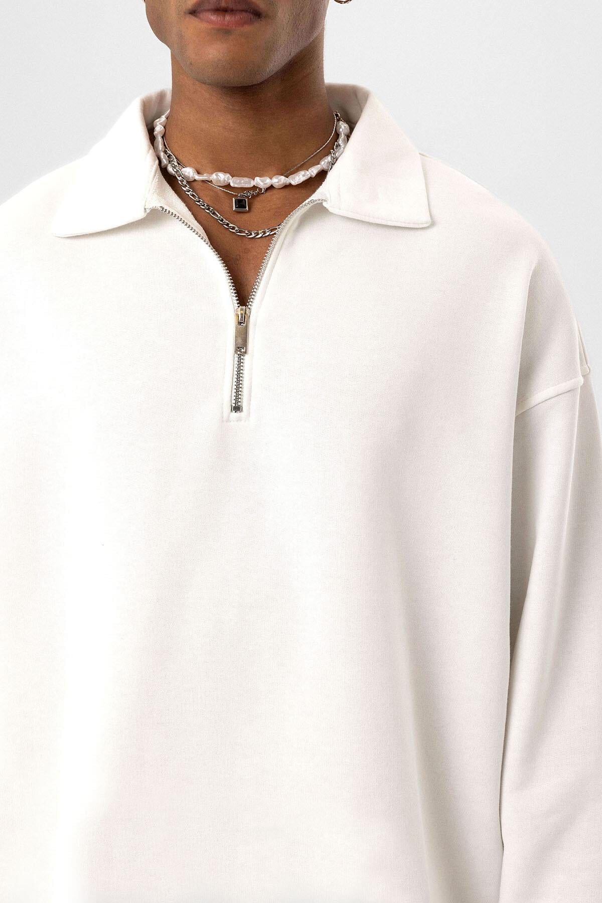 Basıc Polo Yaka Fermuar Detaylı Sweatshirt Ekru