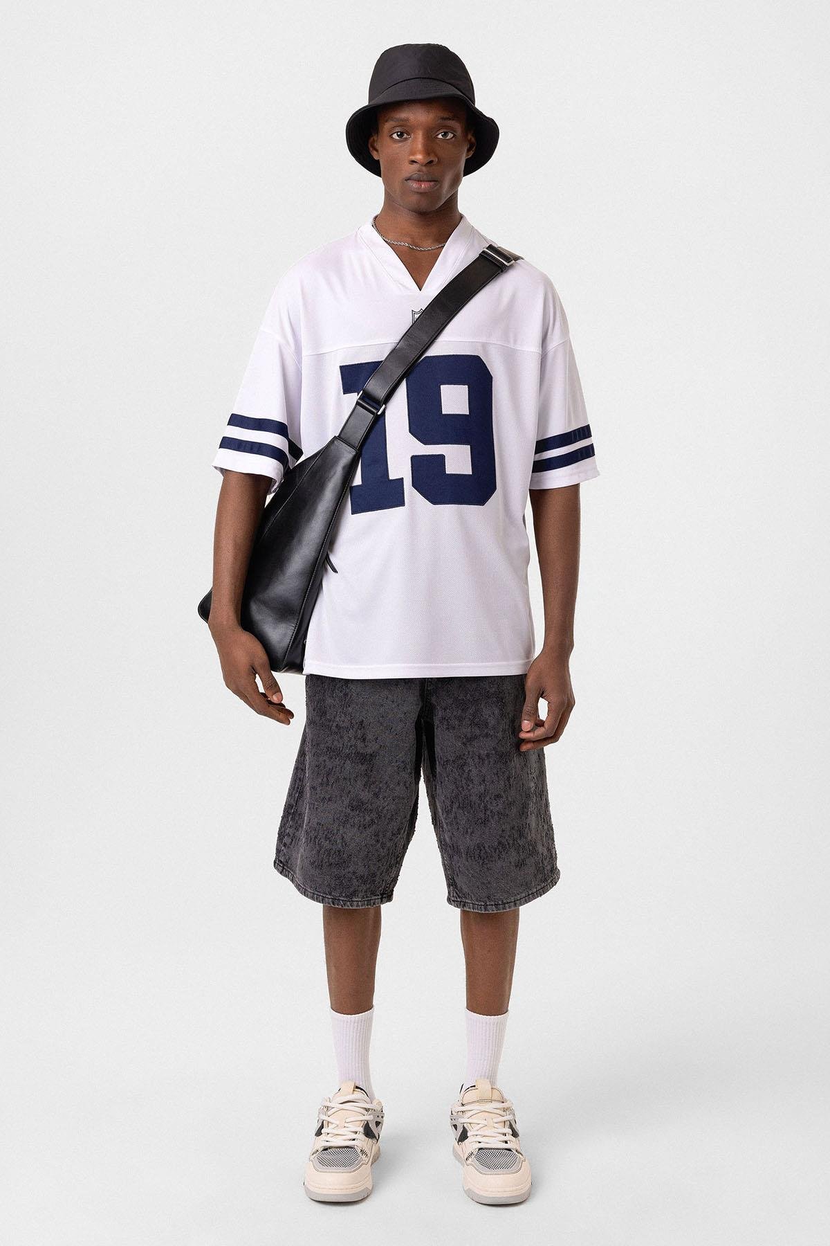 Baskılı Oversize Forma Tişört Beyaz