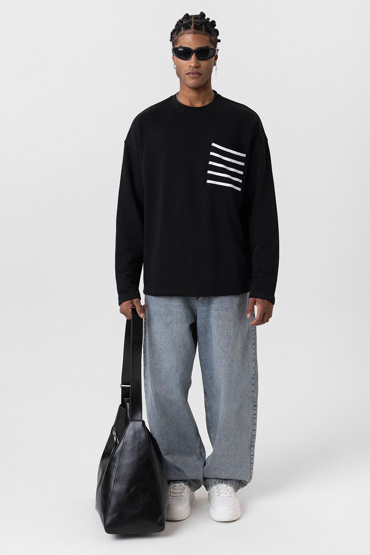 Cep Detaylı Oversize Sweatshirt Siyah