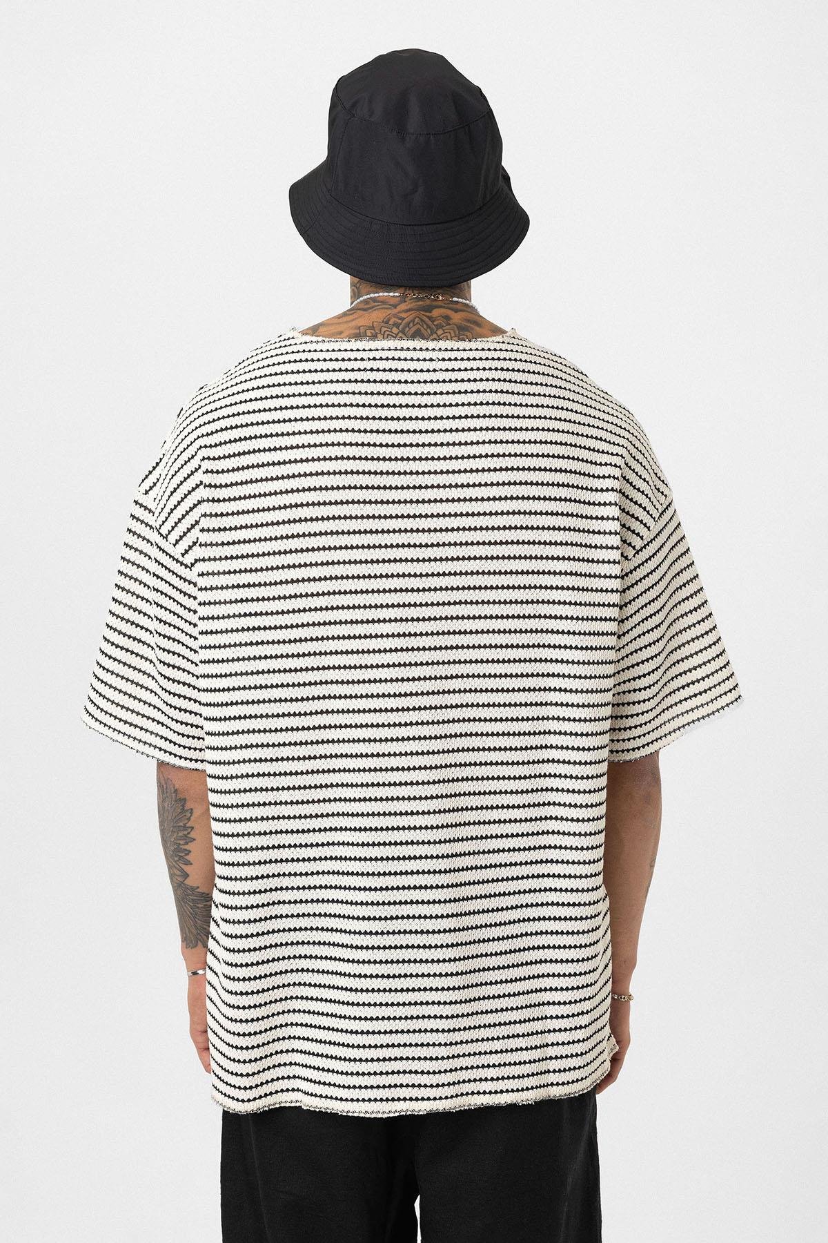 Çizgili Oversize Triko Tişört Siyah