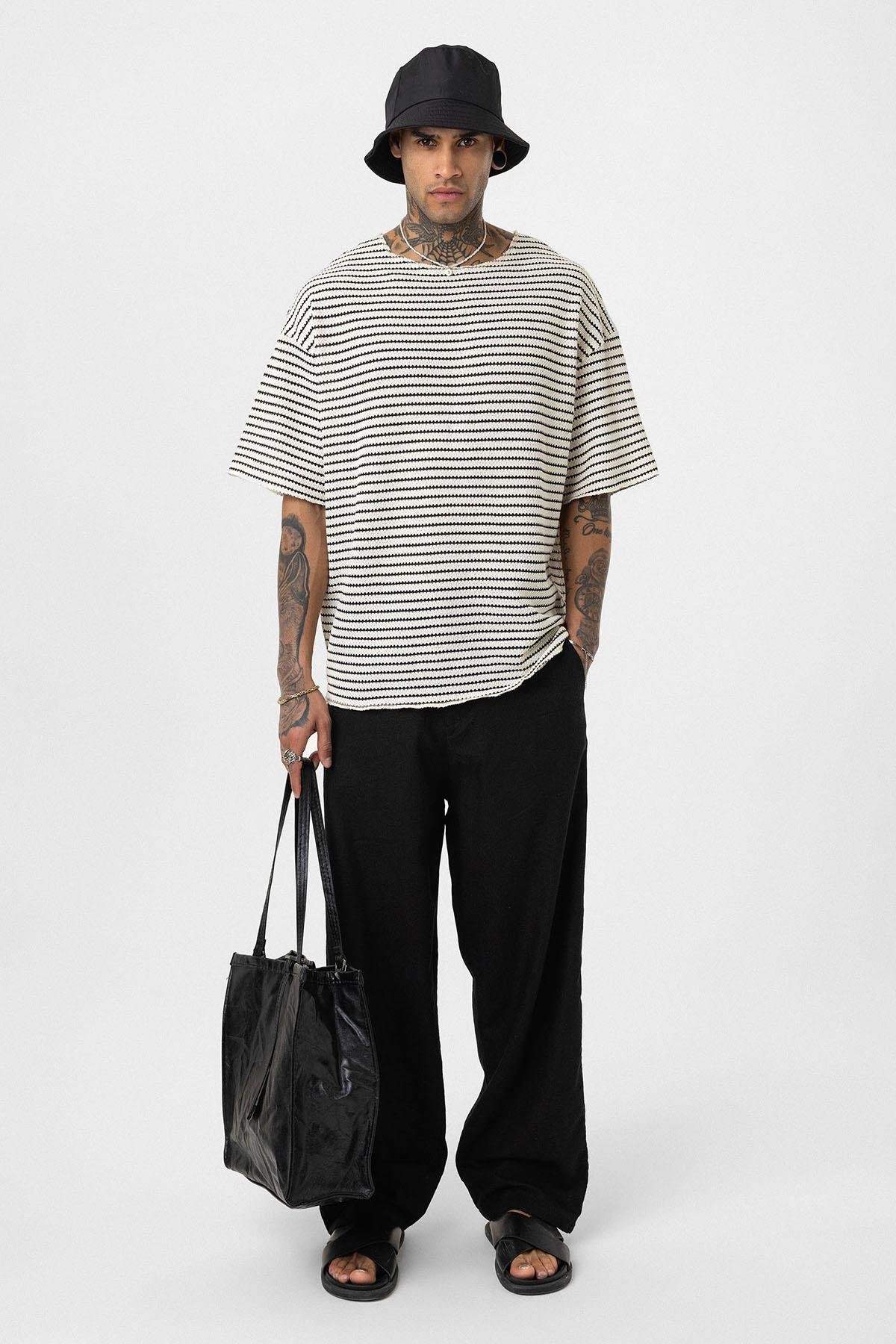 Çizgili Oversize Triko Tişört Siyah