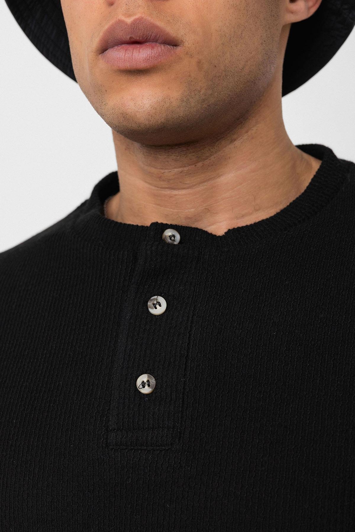 Düğmeli Yaka Oversize Tişört Siyah