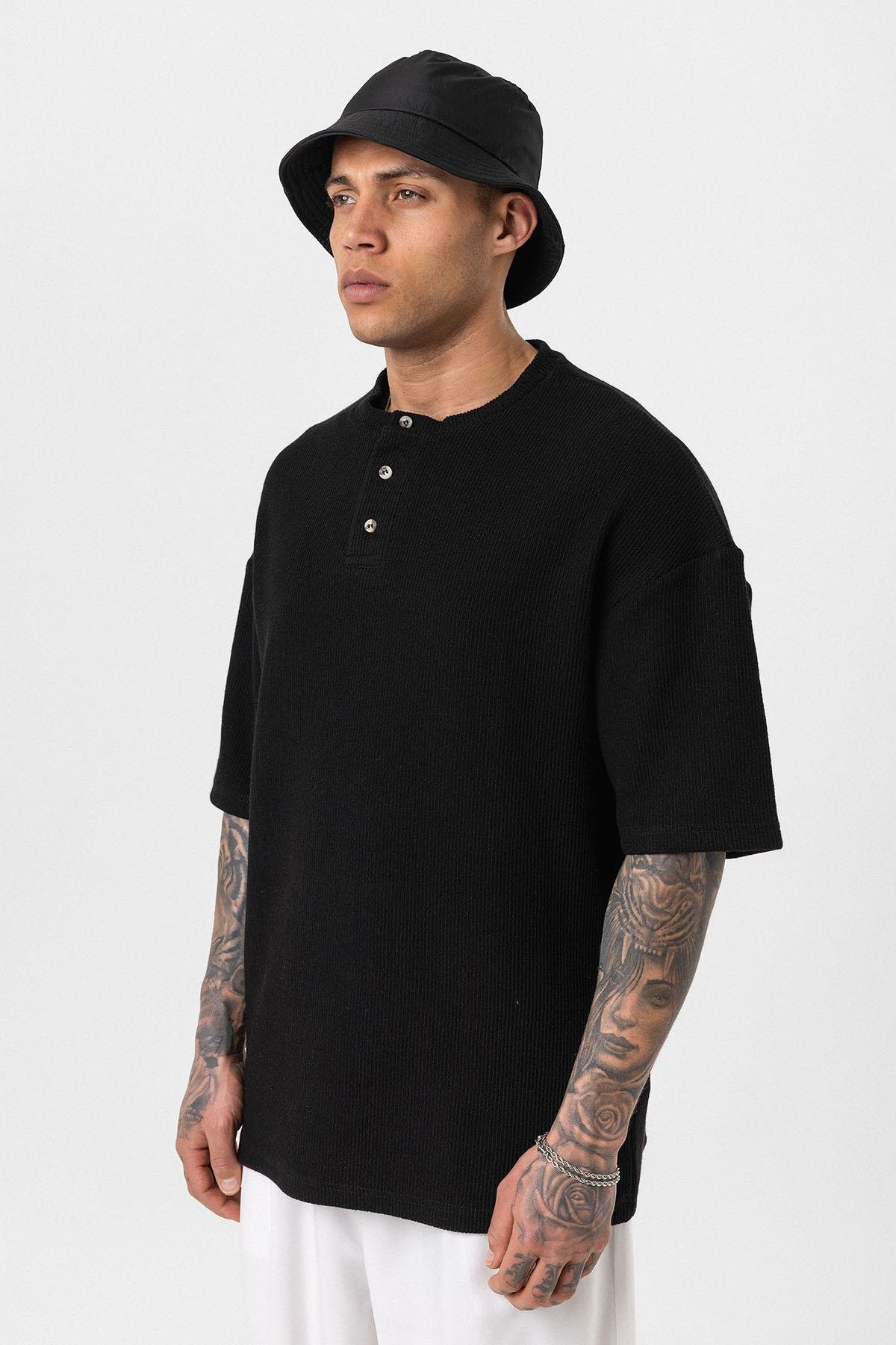 Düğmeli Yaka Oversize Tişört Siyah