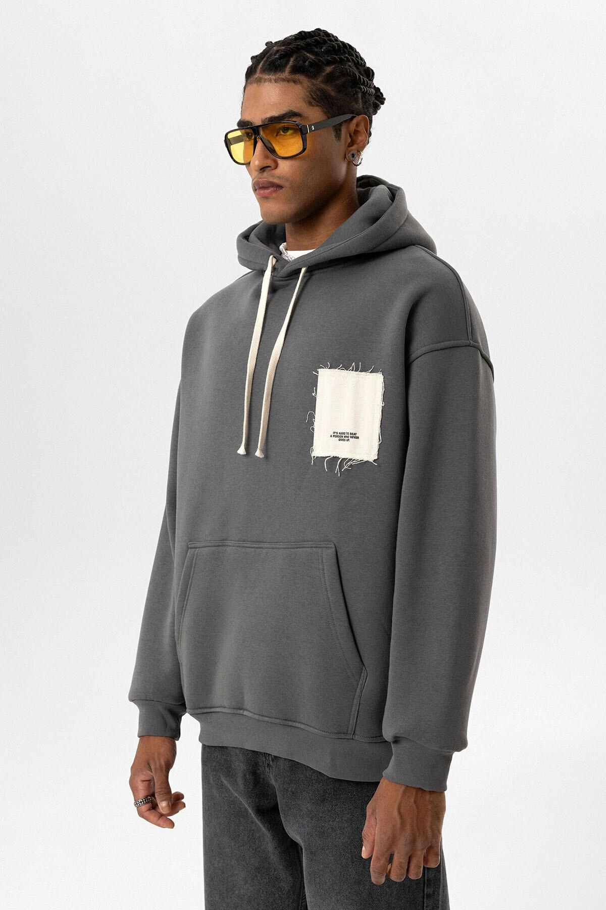 Etiket Detaylı Oversize Kapüşonlu Sweatshirt Füme