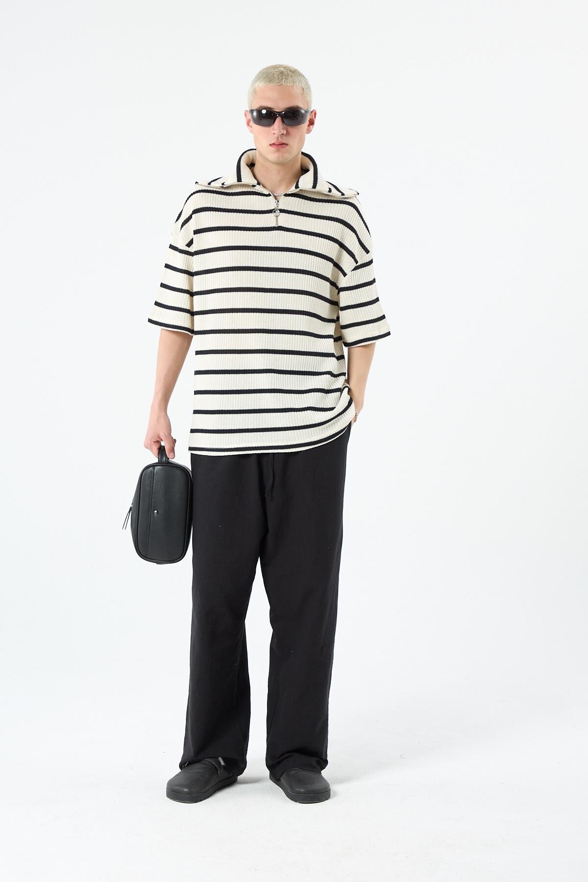 Oversize Çizgili Fermuarlı Yaka Triko Tişört Ekru