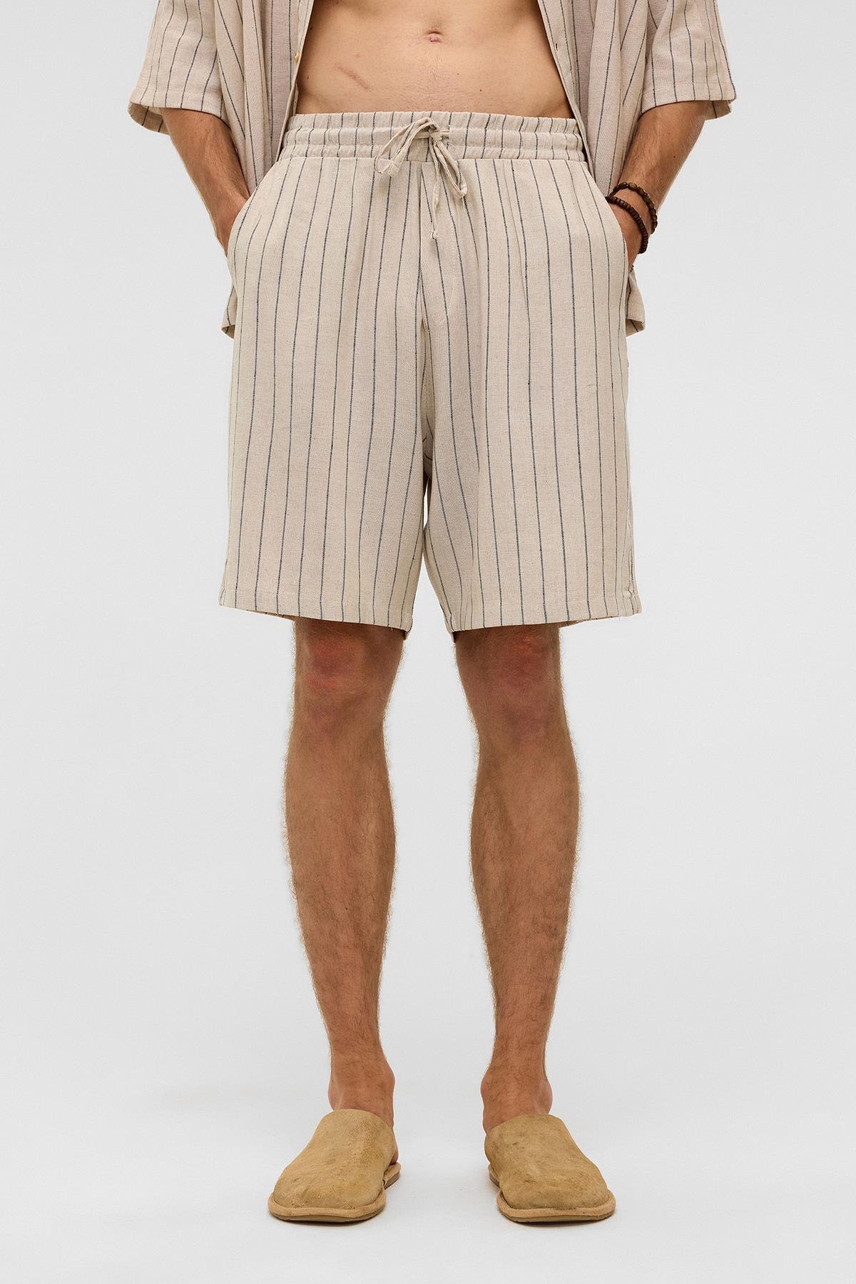 Oversize Çizgili Keten Şort Siyah