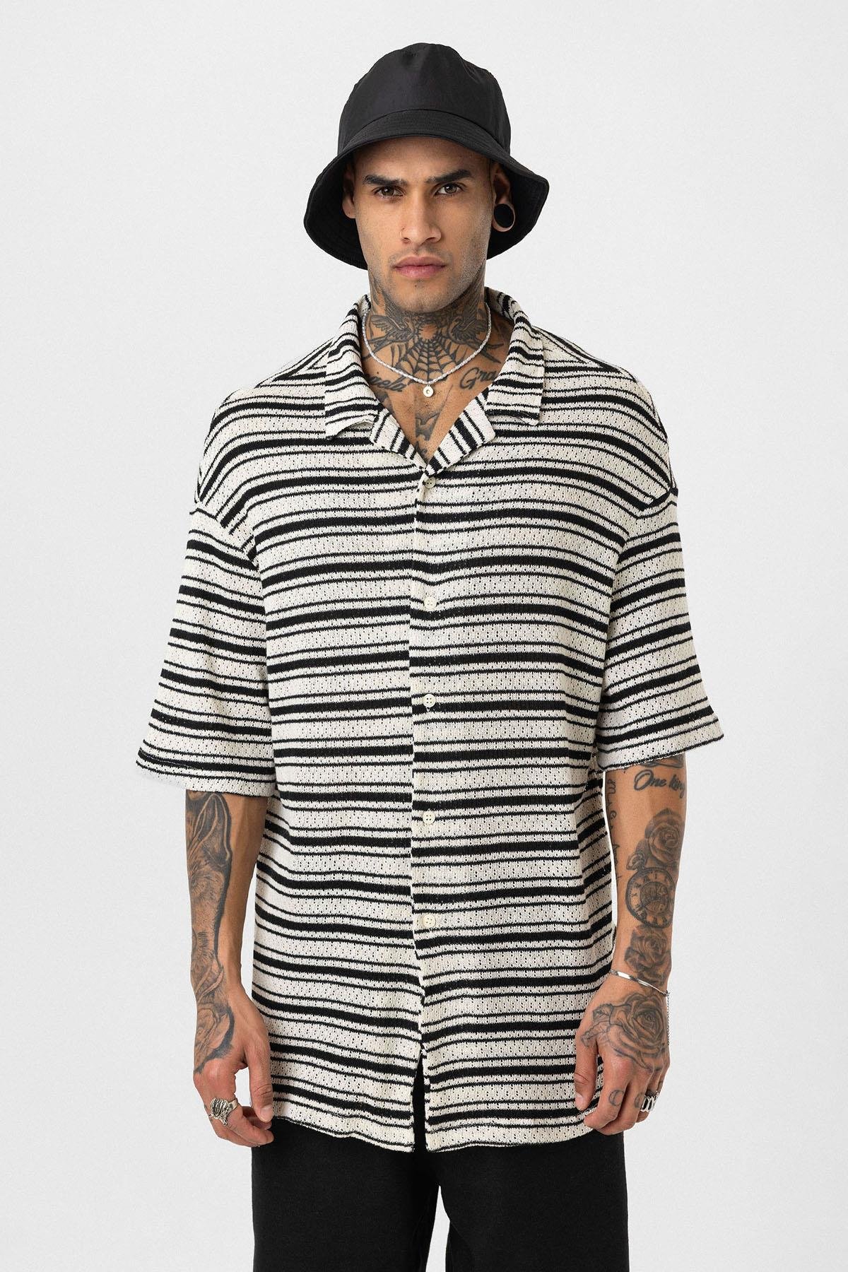 Oversize Çizgili Triko Tişört Siyah