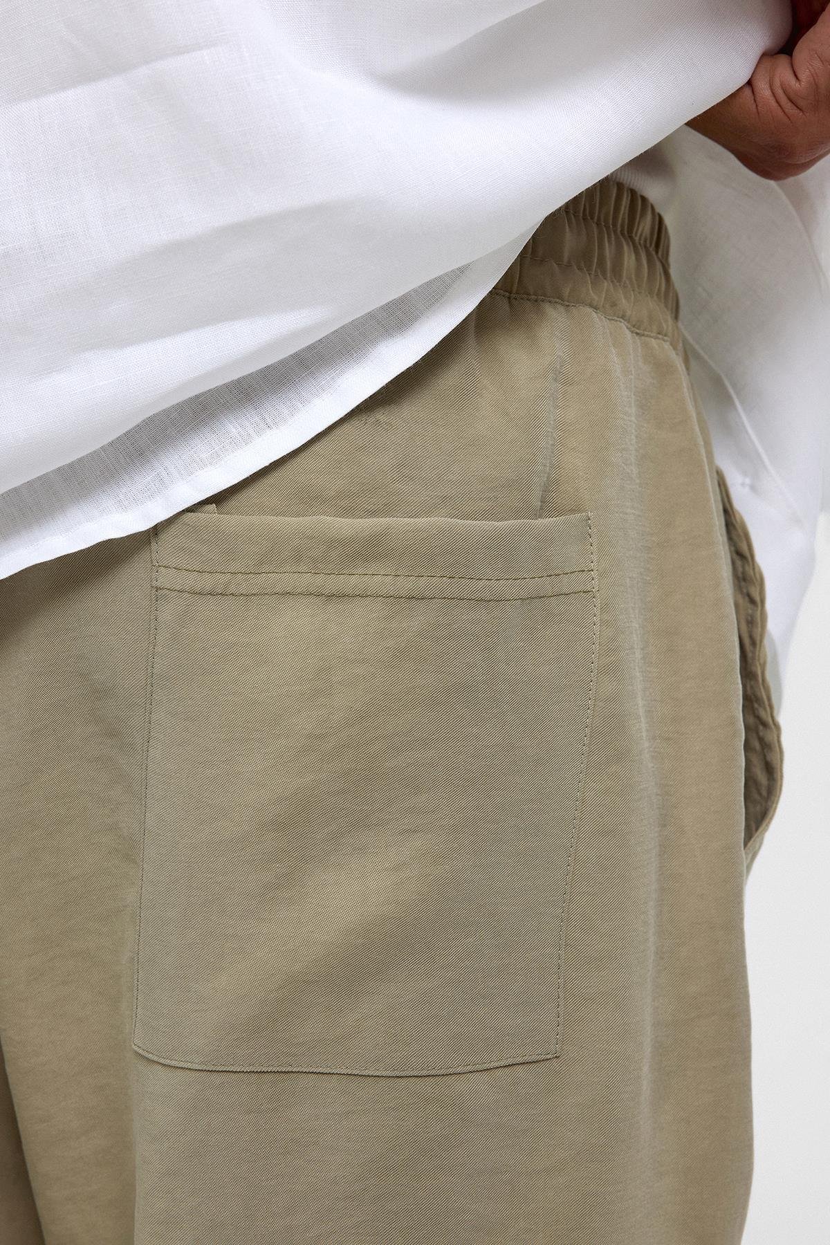 Oversize Modal Kumaş Bermuda Şort Haki