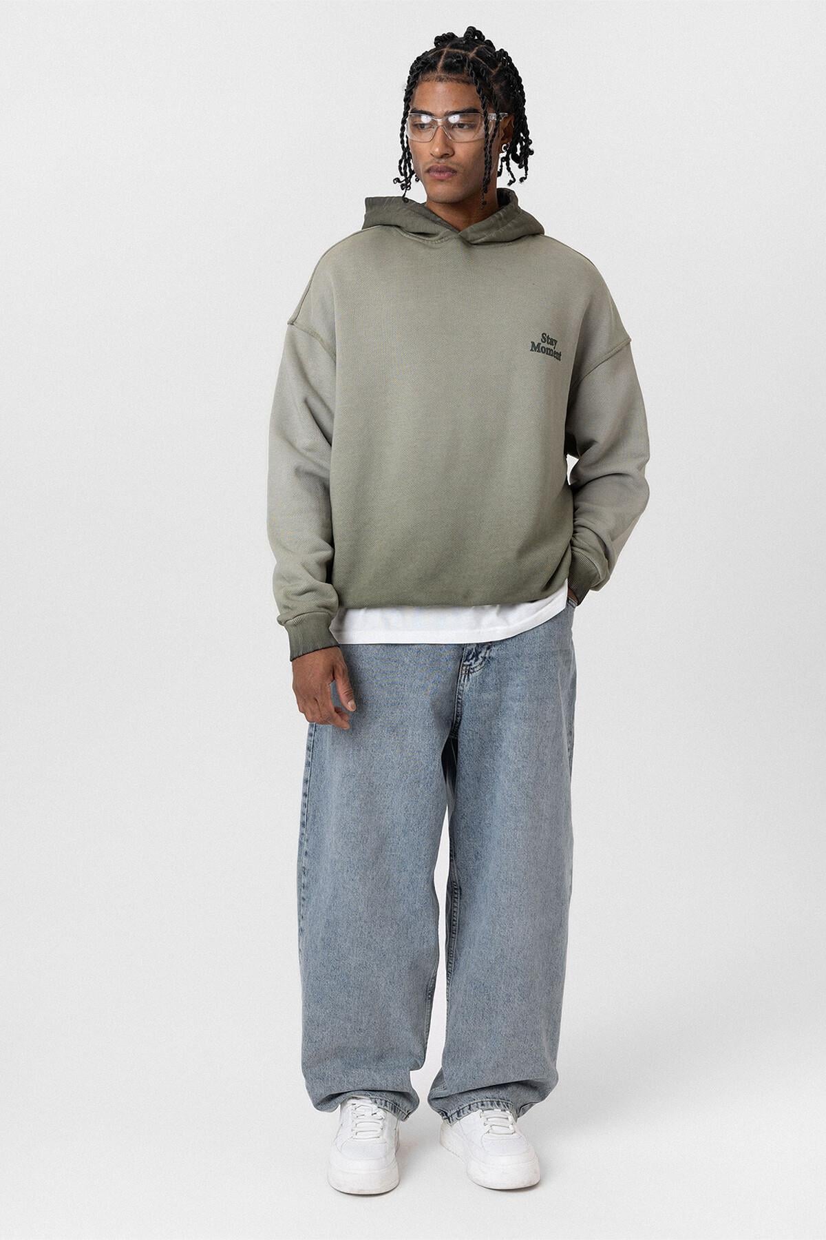 Premıum Yıkamalı Yazı Detaylı Oversize Kapüşonlu Sweatshirt Açık Haki