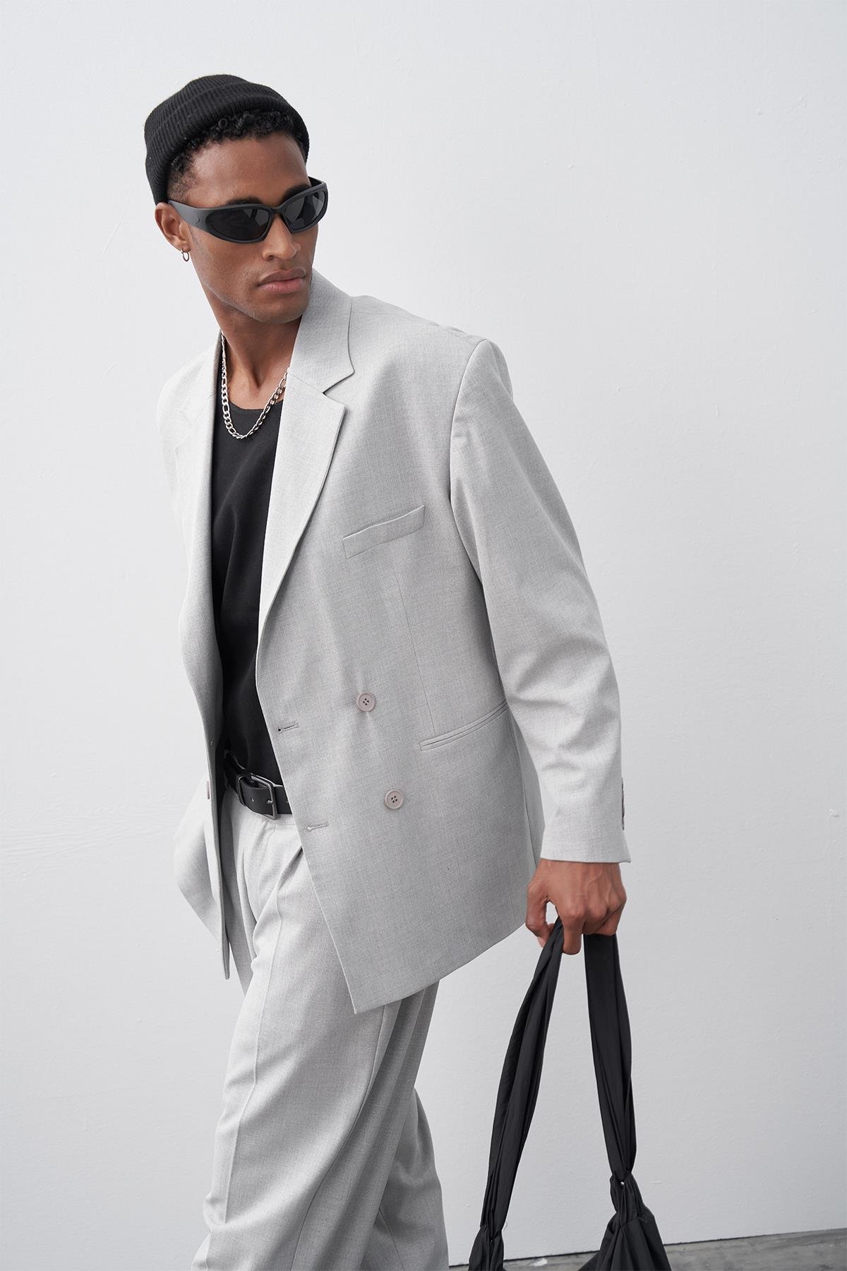 Rahat Kalıp Kruvaze Takım Elbise Gri