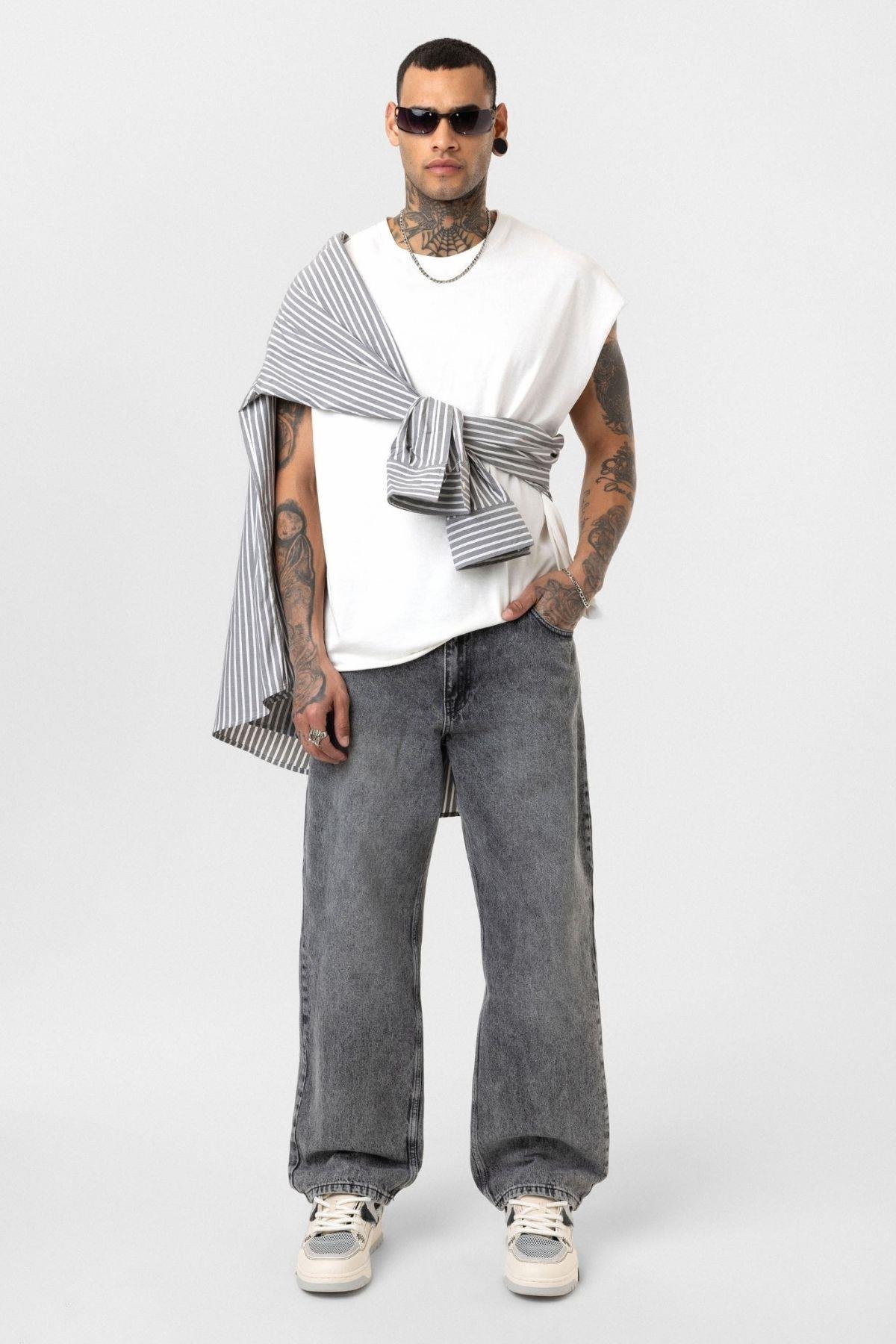 Relaxed Fit Jean Gri