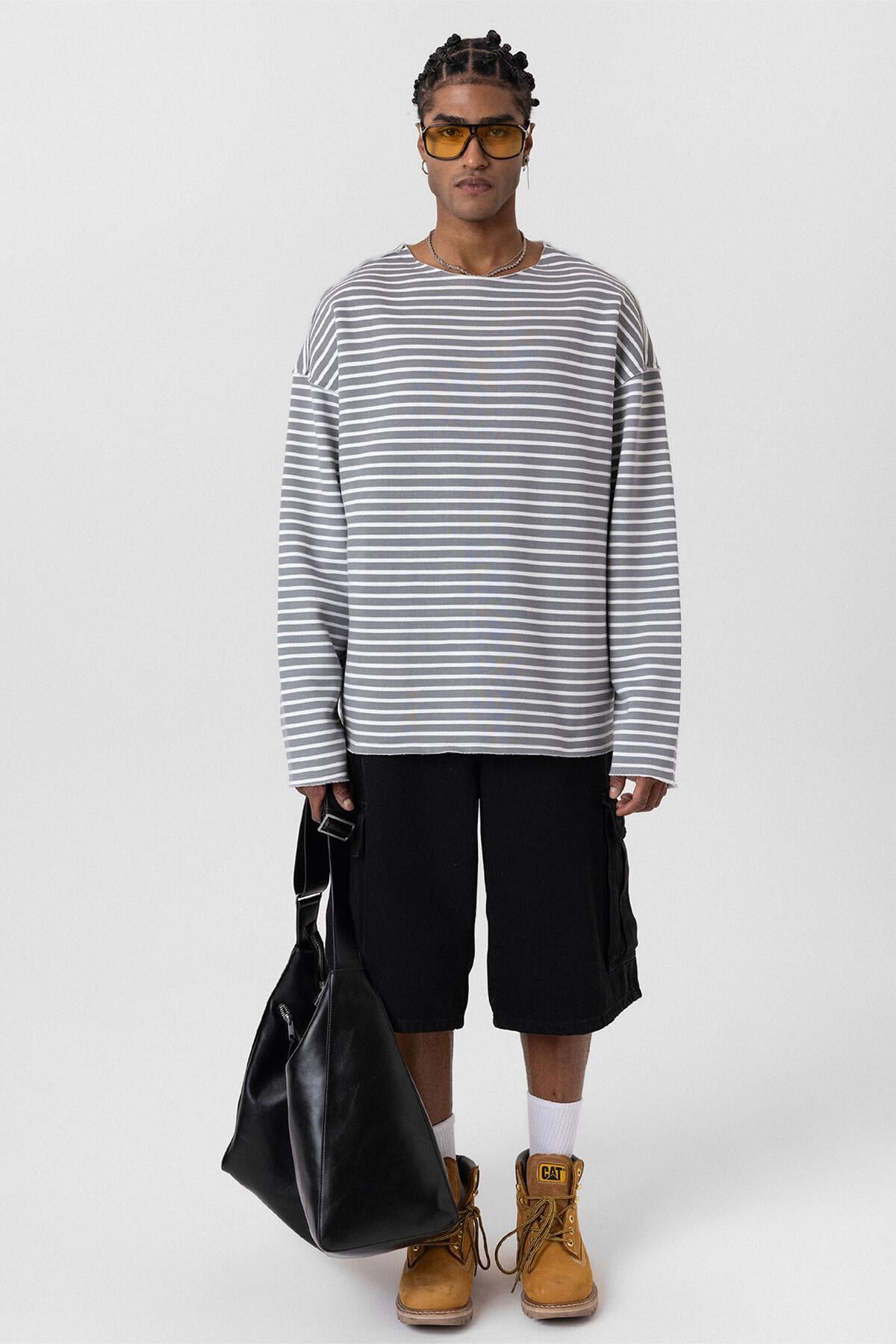 Yaka Detaylı Oversize Sweatshirt Gri