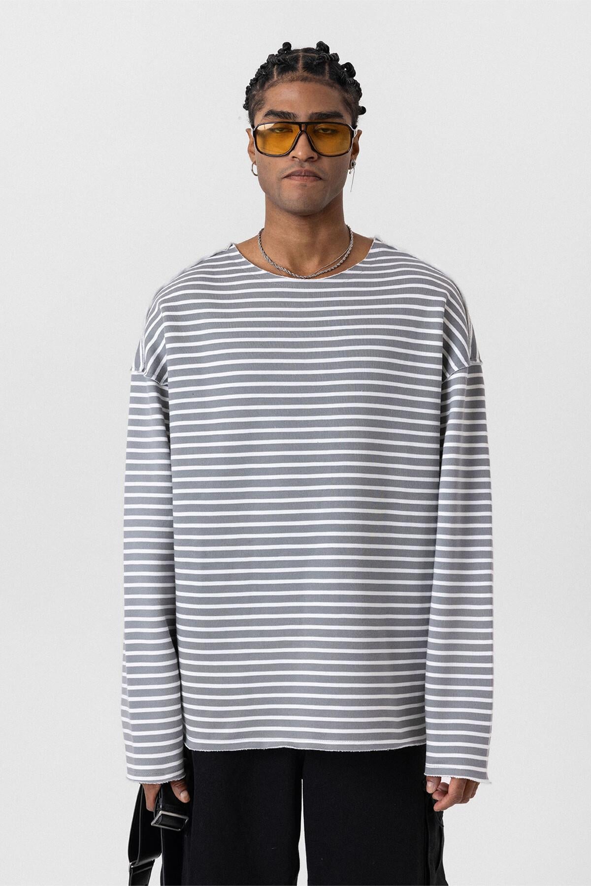 Yaka Detaylı Oversize Sweatshirt Gri