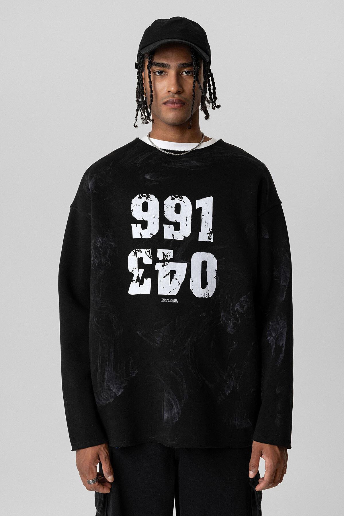 Yazı Detaylı Oversize Sweatshirt Siyah