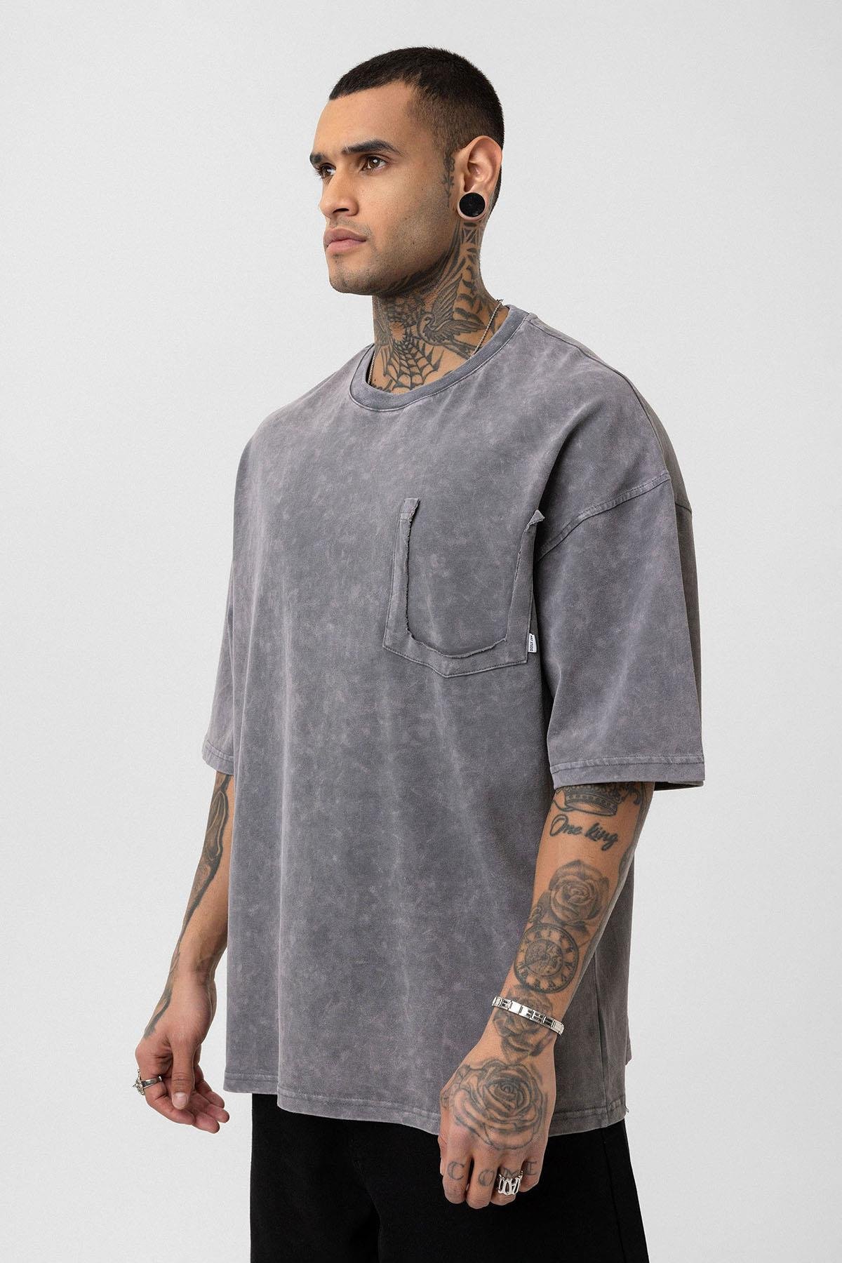 Yıkamalı Cep Detaylı Oversize Tişört Açık Füme