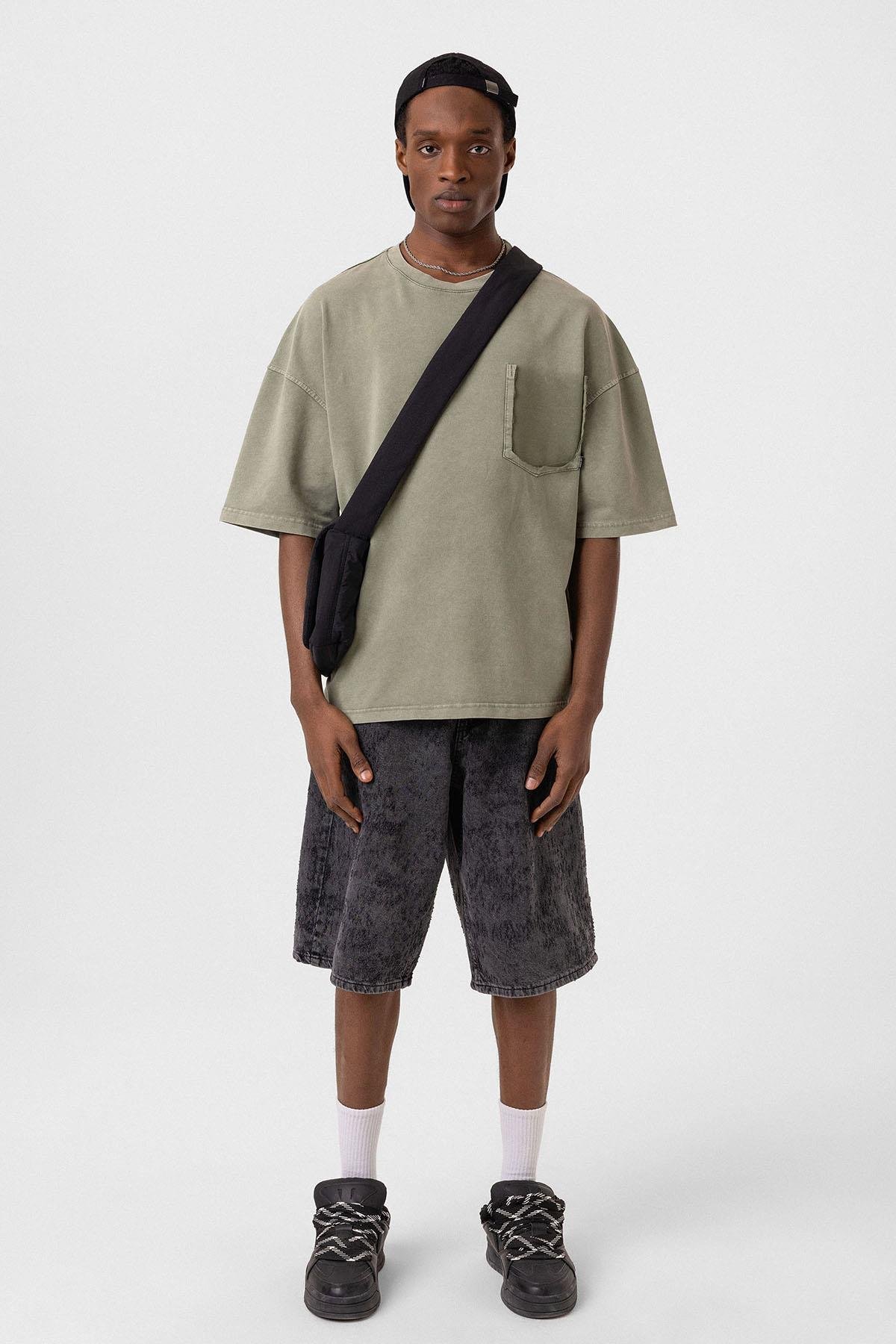 Yıkamalı Cep Detaylı Oversize Tişört Haki