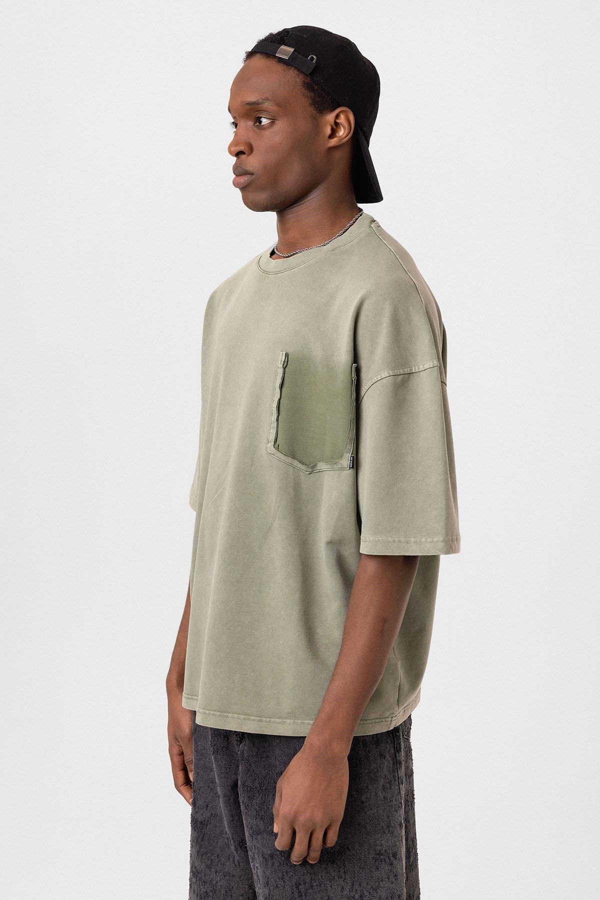 Yıkamalı Cep Detaylı Oversize Tişört Haki
